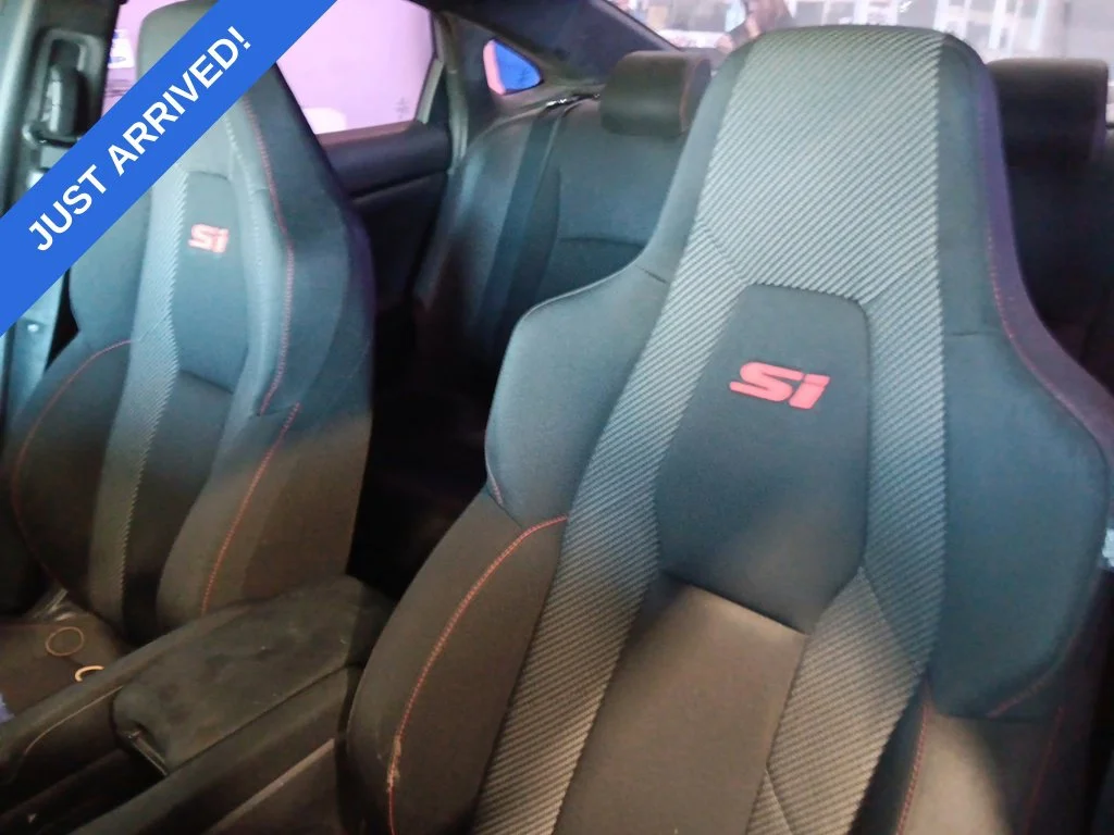 Certified Used 2019 Lunar Silver Metallic Honda Si image 6