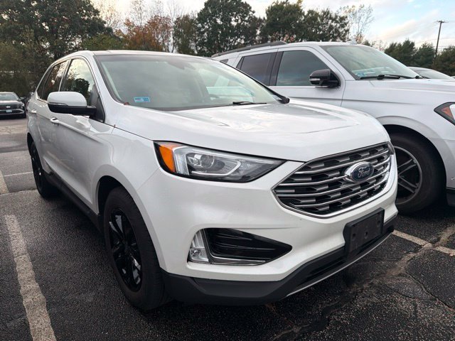 Used 2020 White Ford SEL image 1