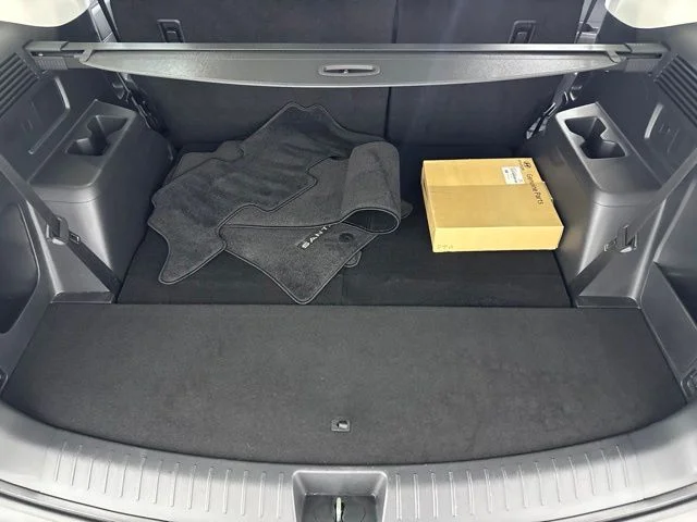 Used 2025 Gray Hyundai SE image 25