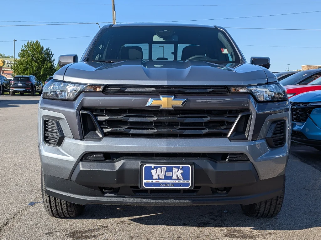 New 2026 Sterling Gray Metallic Chevrolet 4WD LT image 5