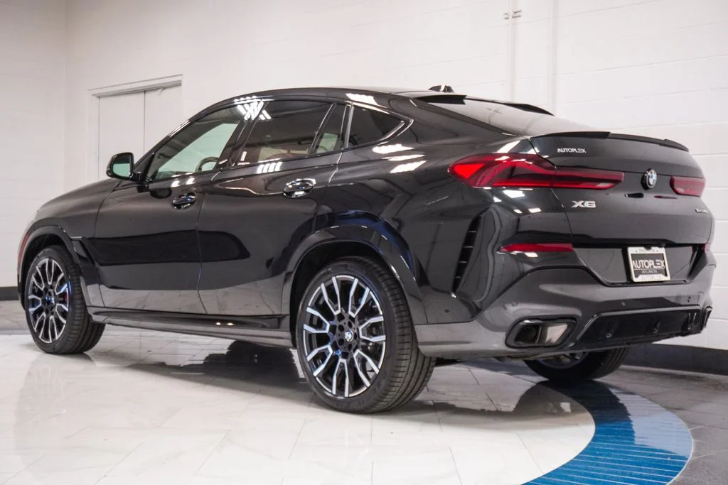 Used 2024 Black BMW xDrive40i image 34