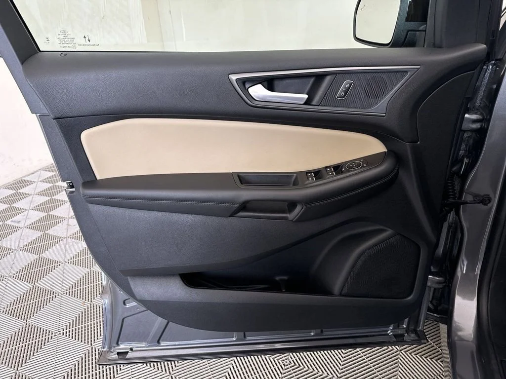 New 2024 Gray Ford SE image 20