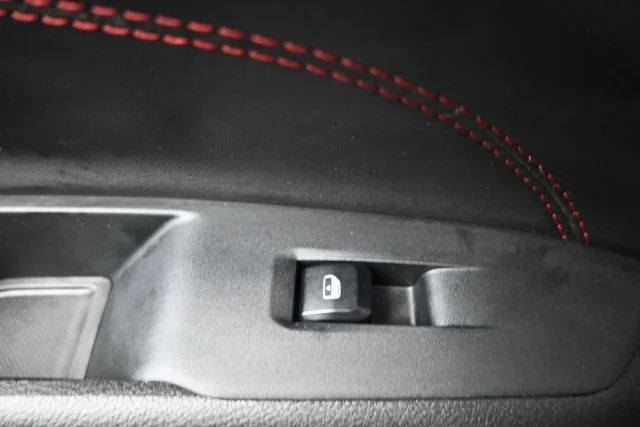 Used 2025 White Jeep Trailhawk image 10