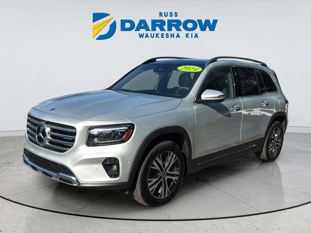 Used 2024  Mercedes-Benz GLB 250 image 1