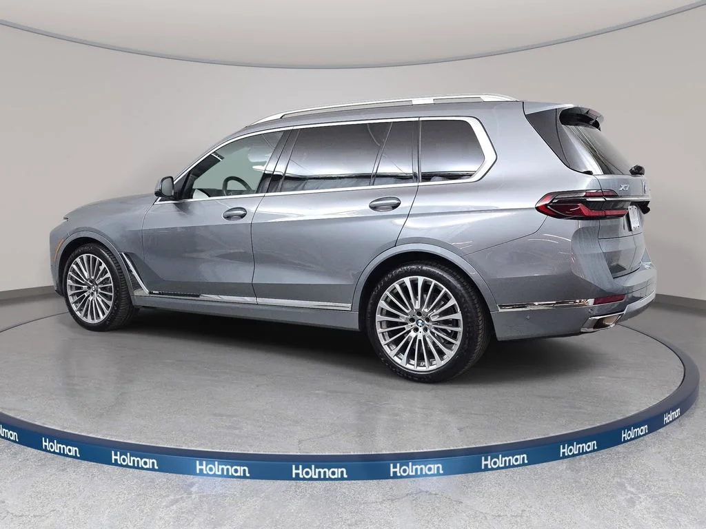 Used 2023 Skyscraper Gray Metallic BMW xDrive40i image 8