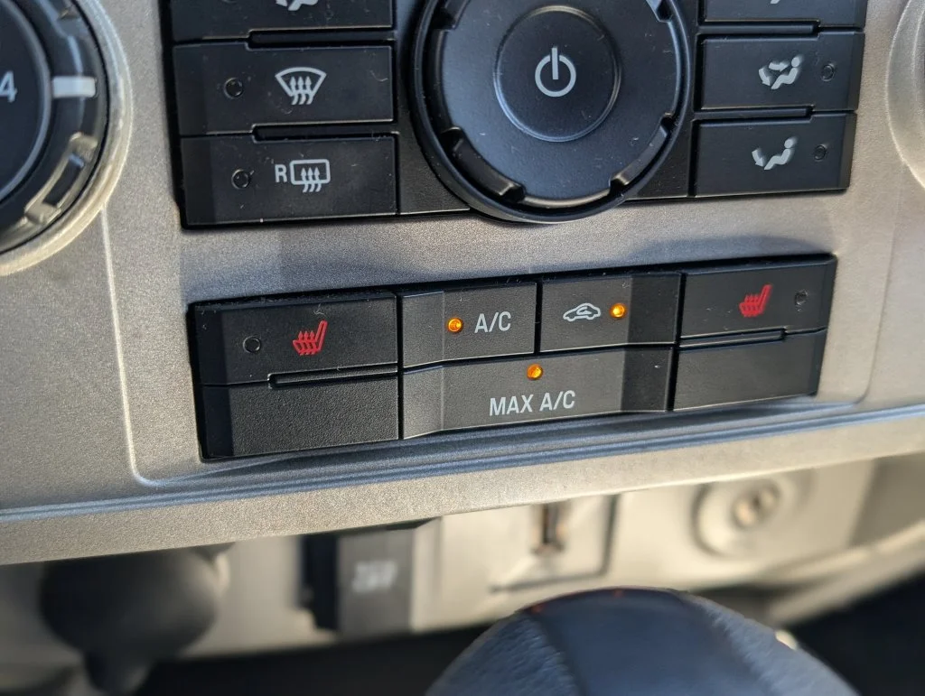 Used 2012 Gray Ford XLT image 21