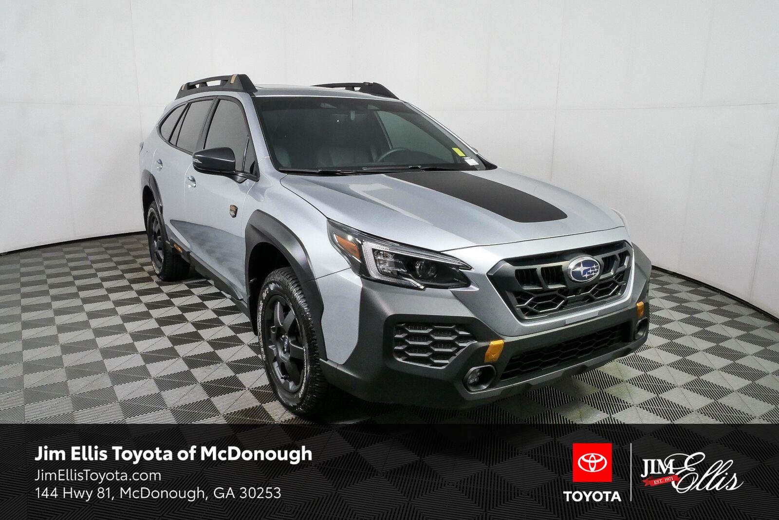 Used 2025 Ice Silver Metallic Subaru Wilderness image 1