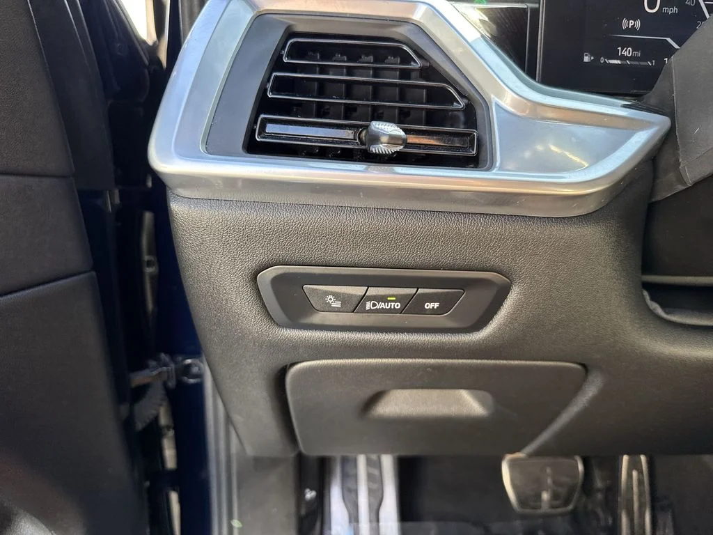 Used 2024 Blue BMW xDrive40i image 57