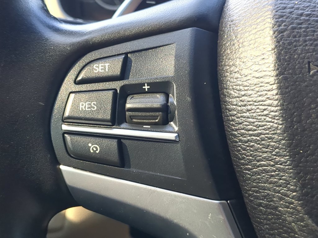 Used 2018 Silver BMW xDrive50i image 22