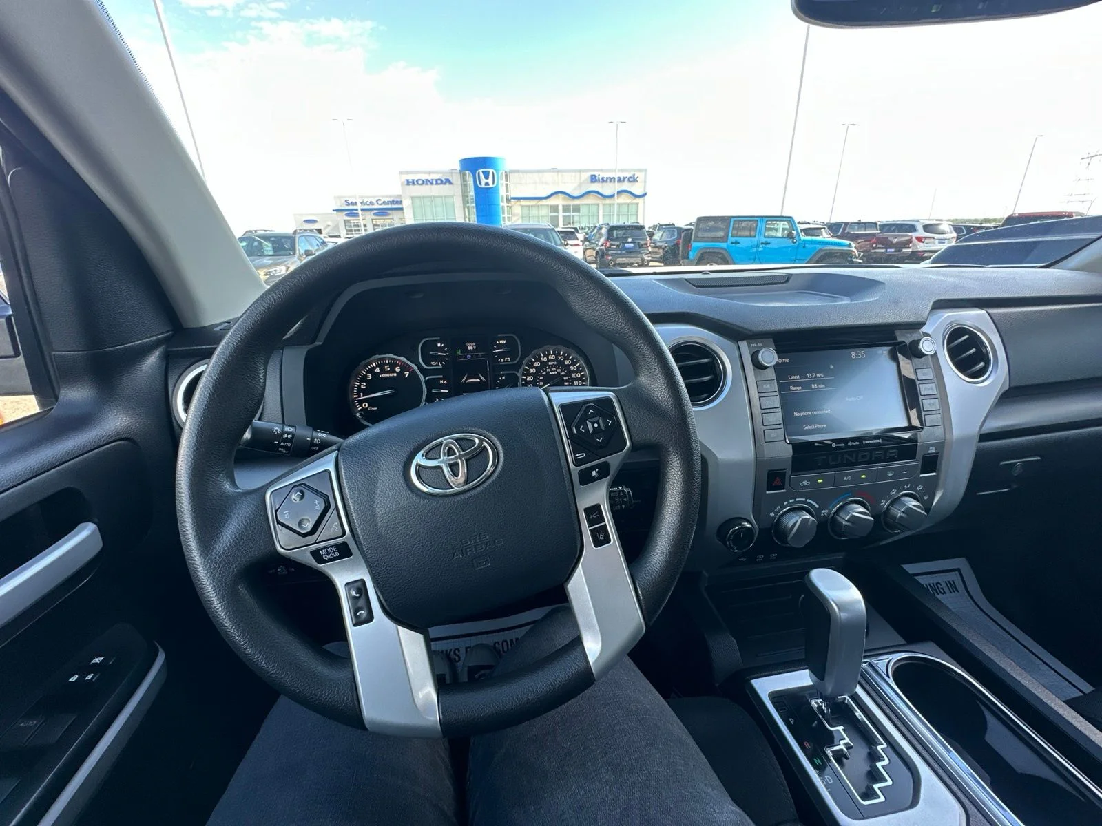 Used 2020 White Toyota SR5 image 44