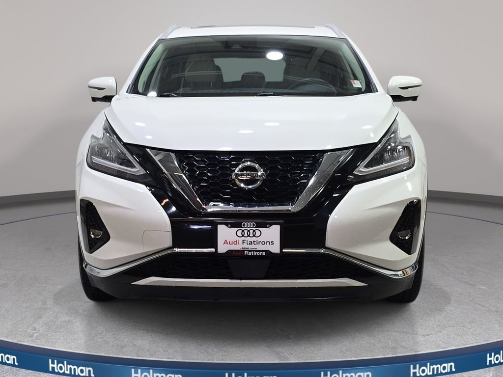 Used 2020 White Nissan Platinum image 3
