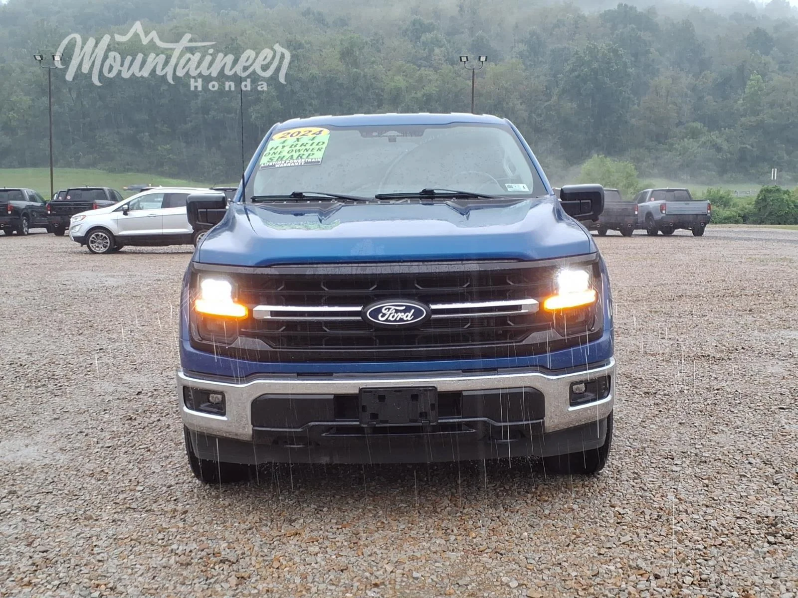 Used 2024 Atlas Blue Ford XLT image 3