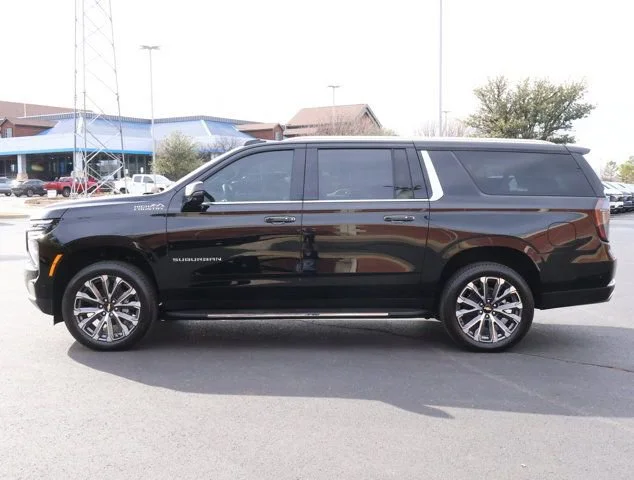 2026 Chevrolet Suburban High Country - Photo 37