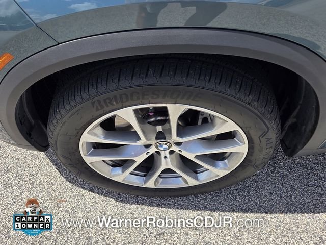 Used 2025 Blue BMW sDrive40i image 20