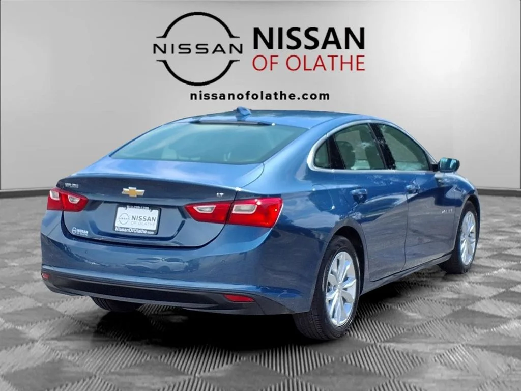 Used 2024 Blue Chevrolet LT image 28