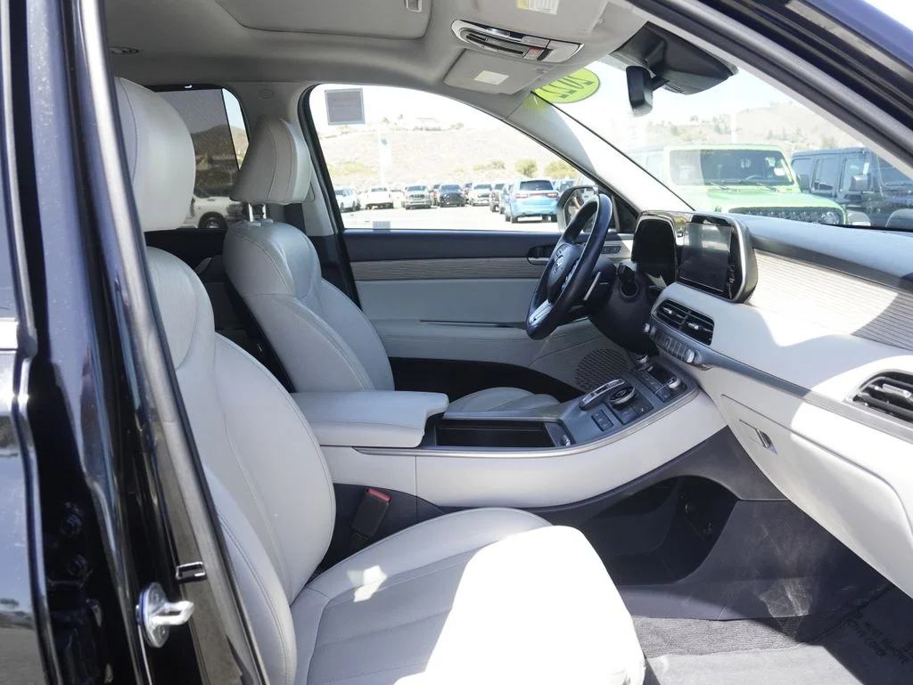 Certified Used 2022 Black Hyundai SEL image 30