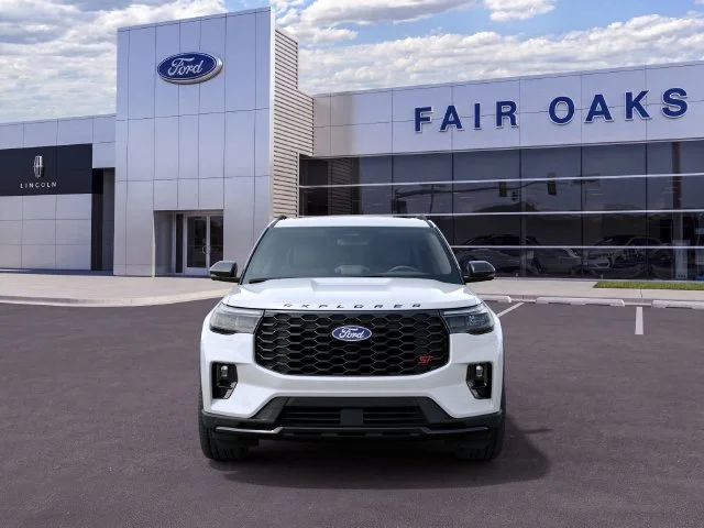 New 2027 Star White Metallic Tri-Coat Ford ST image 3