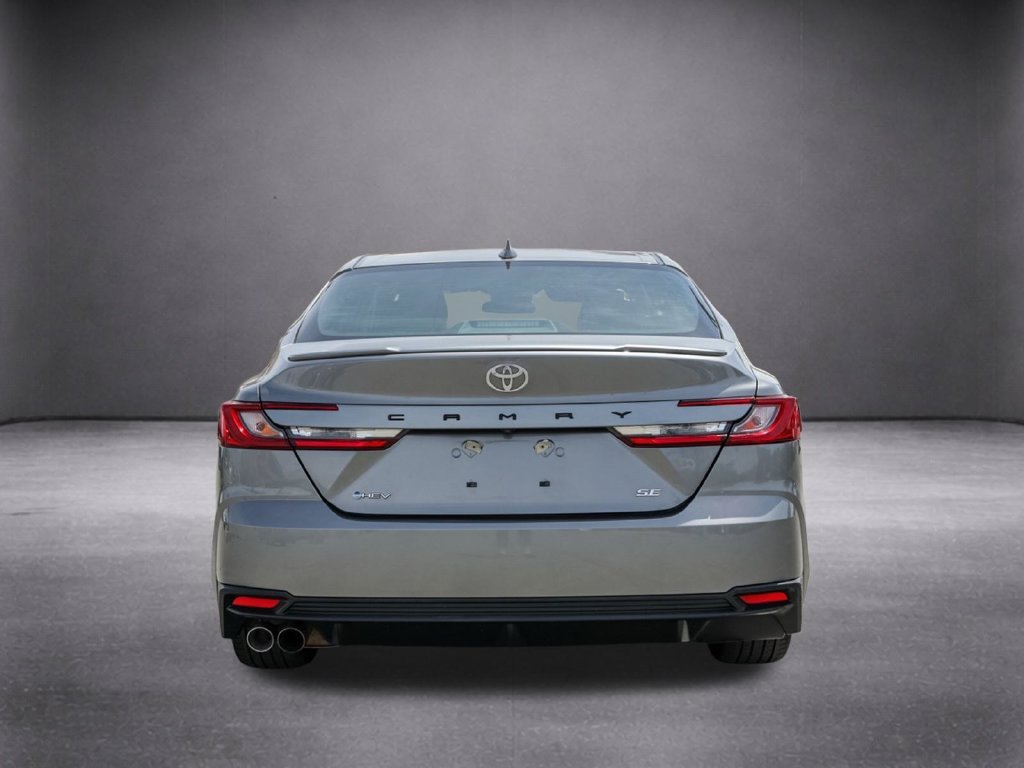 Used 2025  Toyota SE image 5