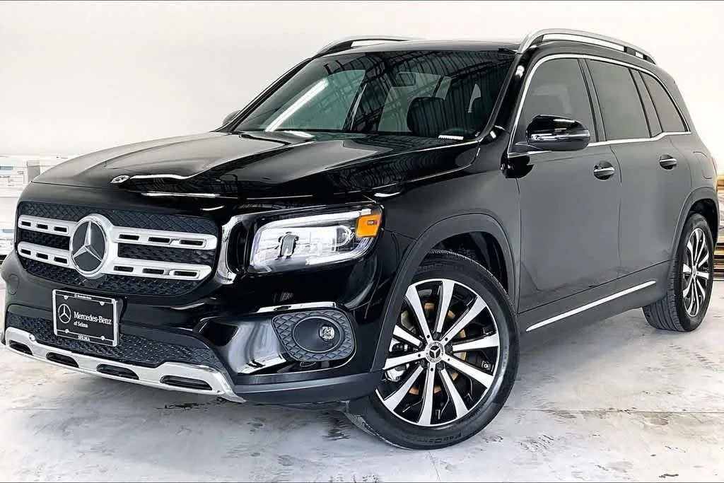 Certified Used 2022 Night Black Mercedes-Benz GLB 250 image 2