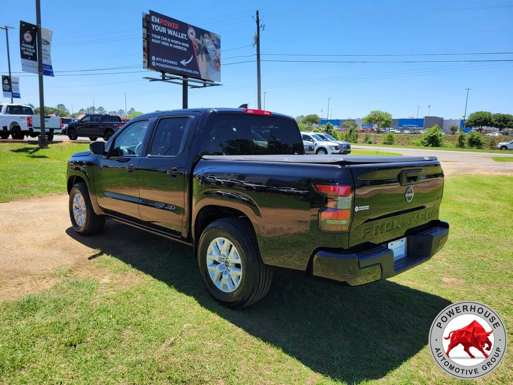 Used 2023 Black Nissan SV image 3