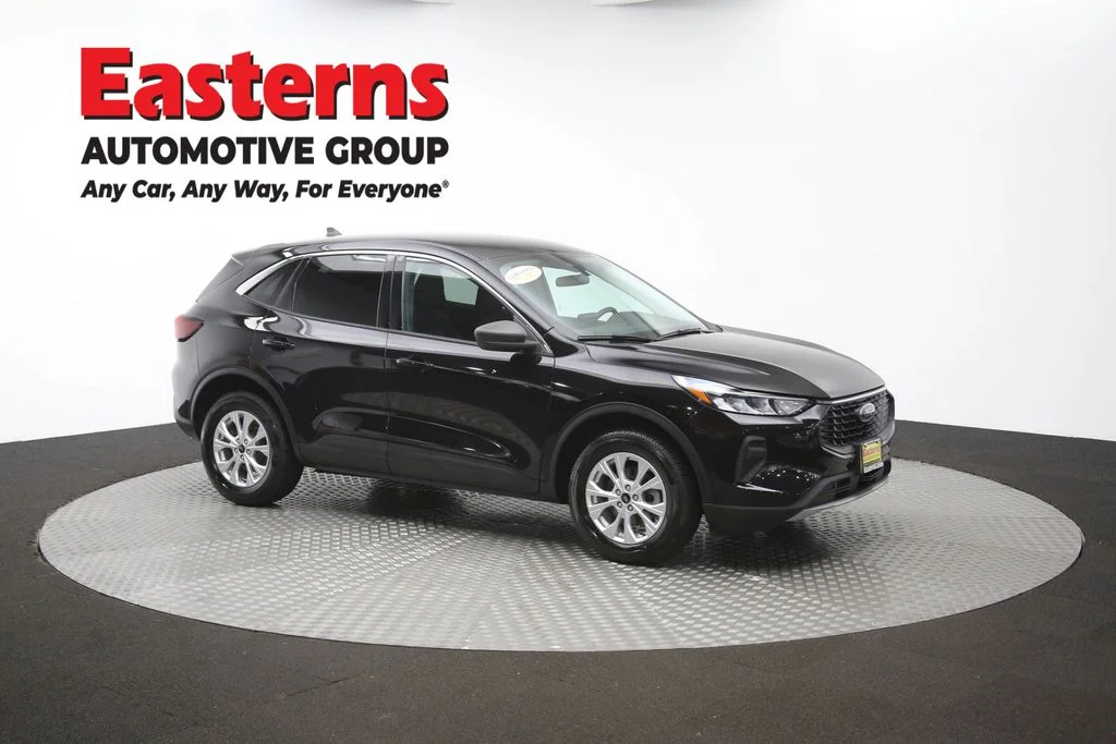 Used 2023 Black Ford Active image 47