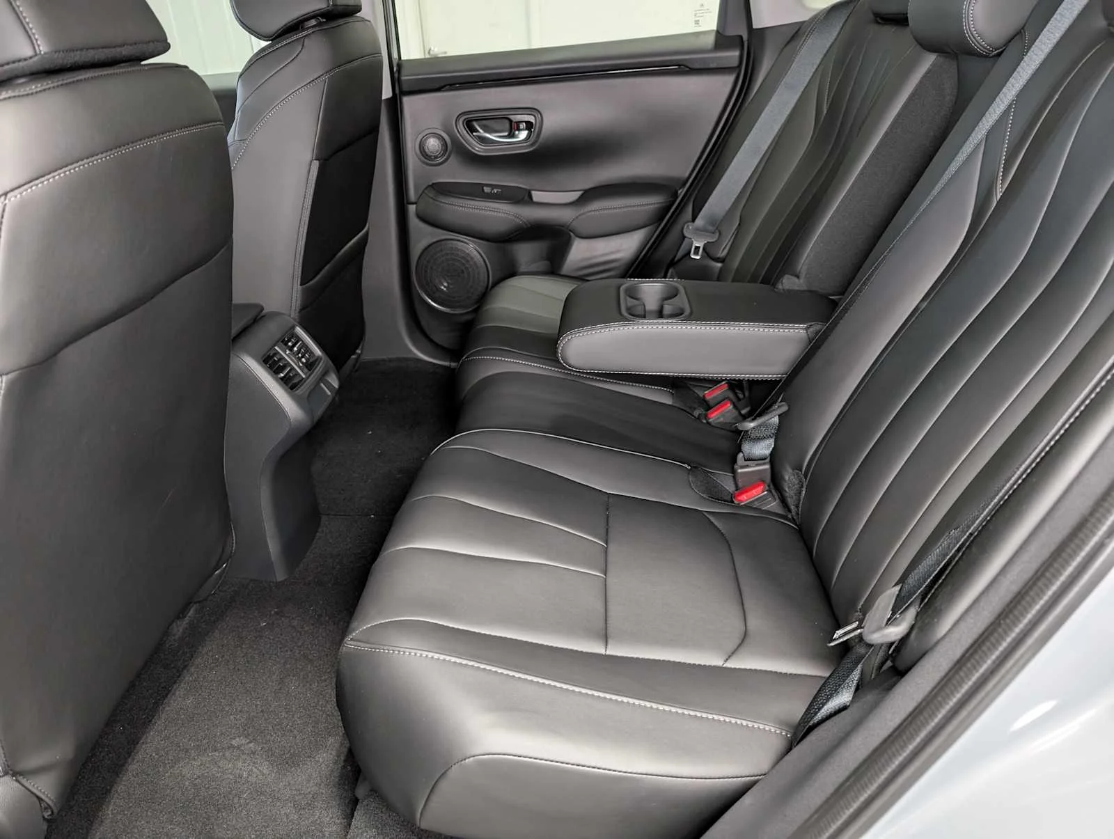 Used 2025 Urban Gray Pearl Acura  image 19