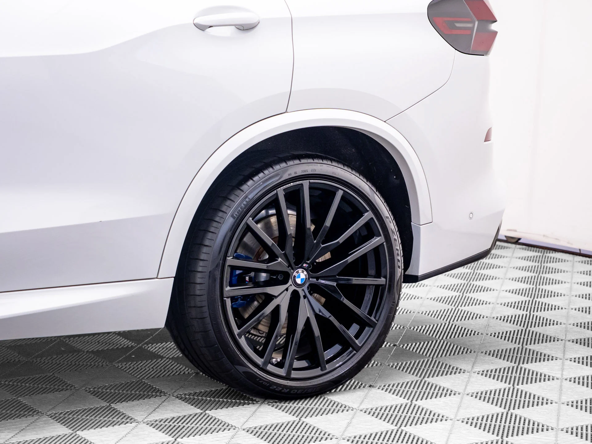 Certified Used 2024 White BMW M60i image 36