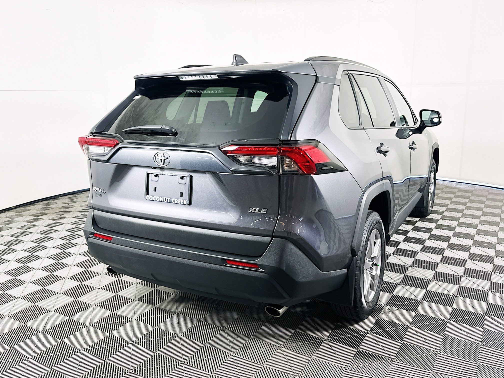 Used 2024 Magnetic Gray Metallic Toyota XLE image 3