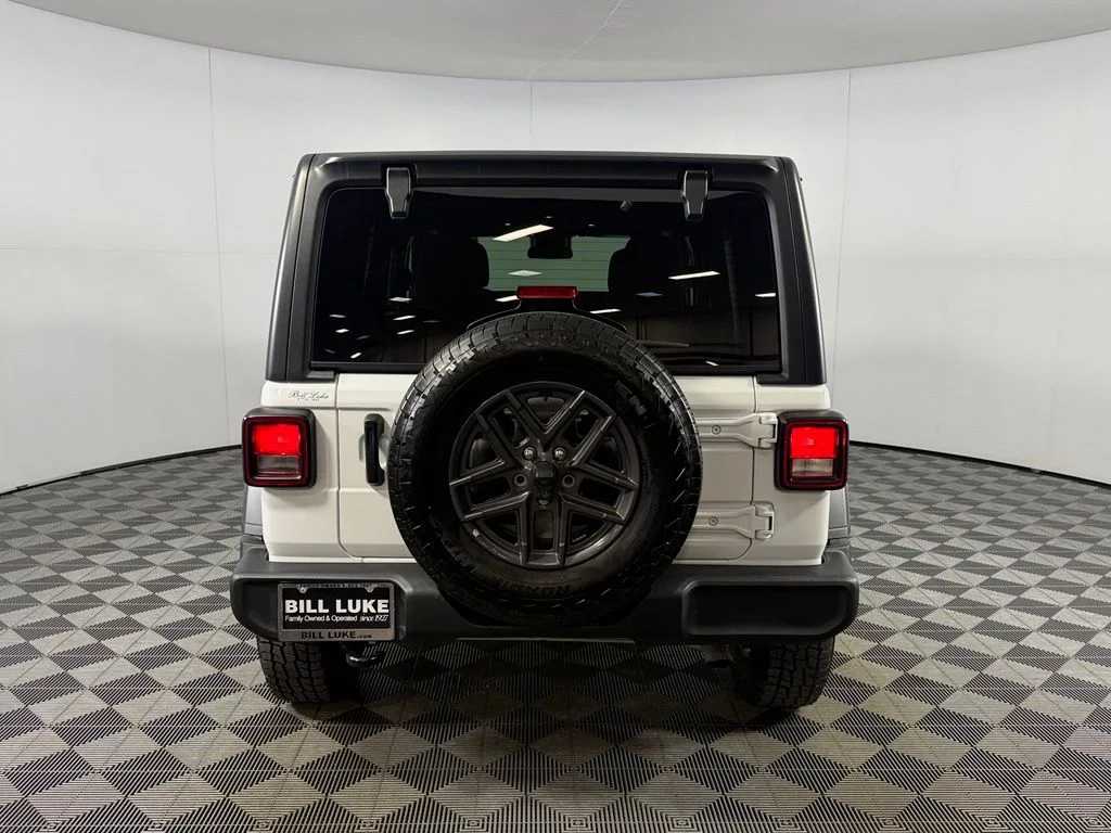 Used 2025 White Jeep Sport S image 7