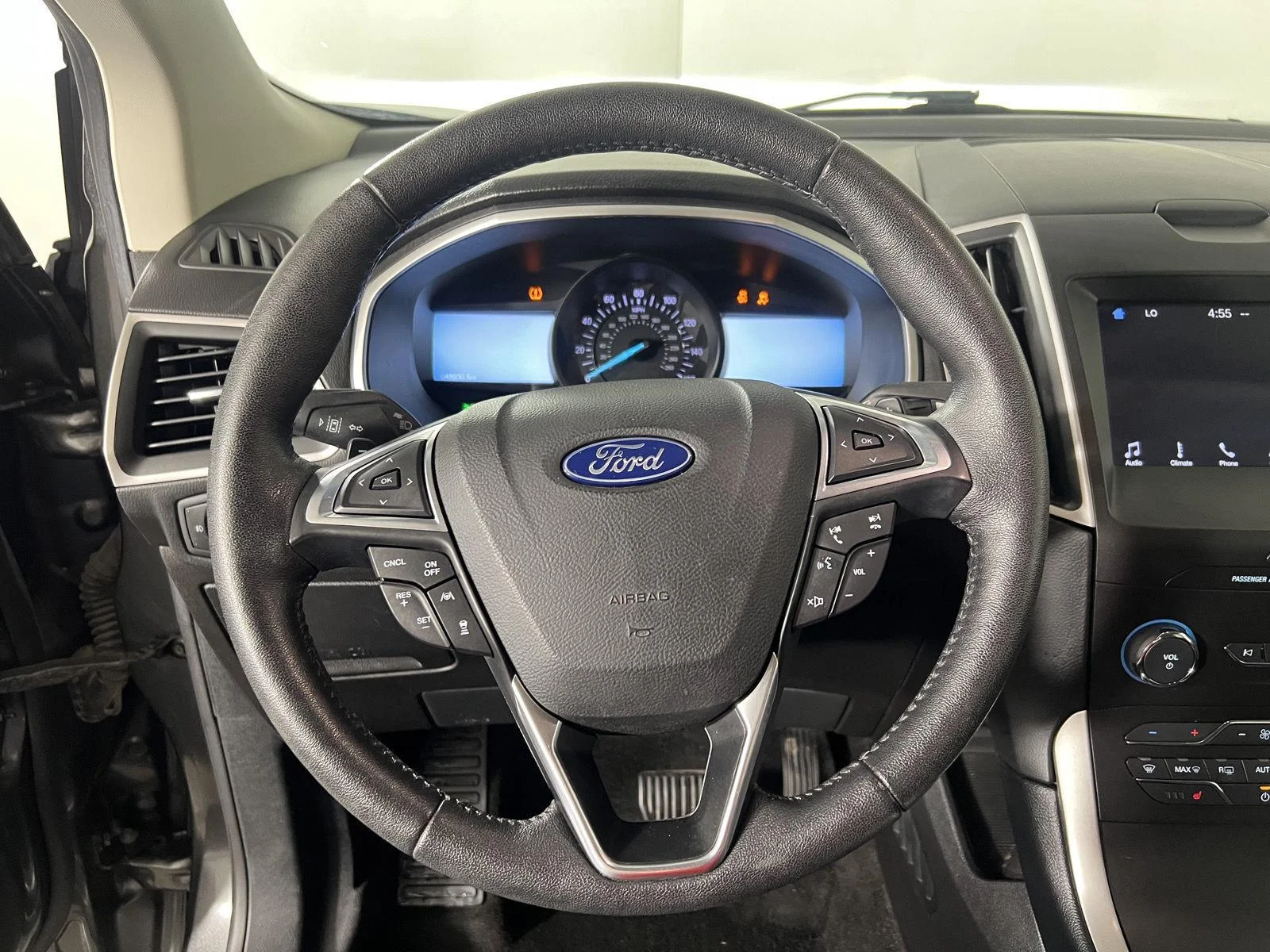 Used 2019 Magnetic Ford SEL image 24
