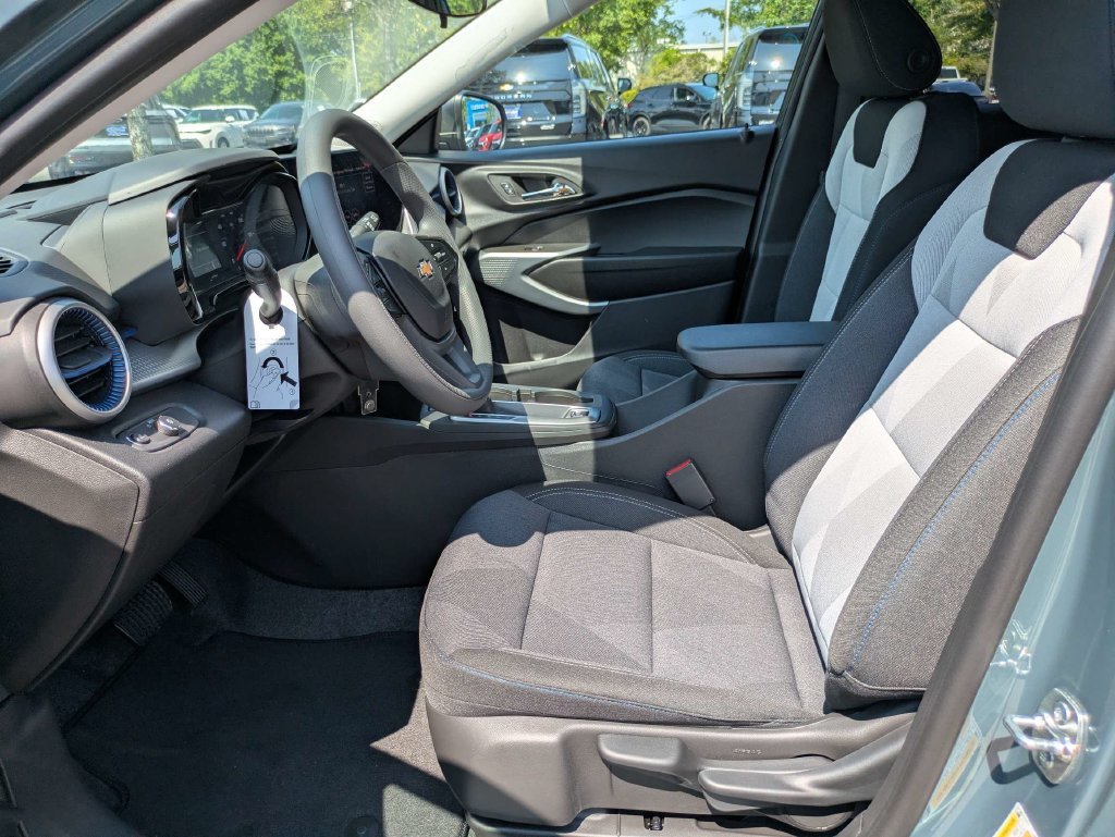 2026 Chevrolet Trax LS - Photo 20