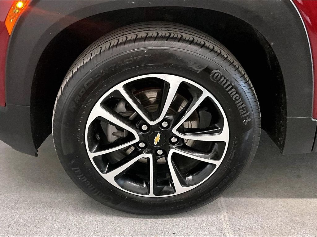 Used 2025 Red Chevrolet LT image 7