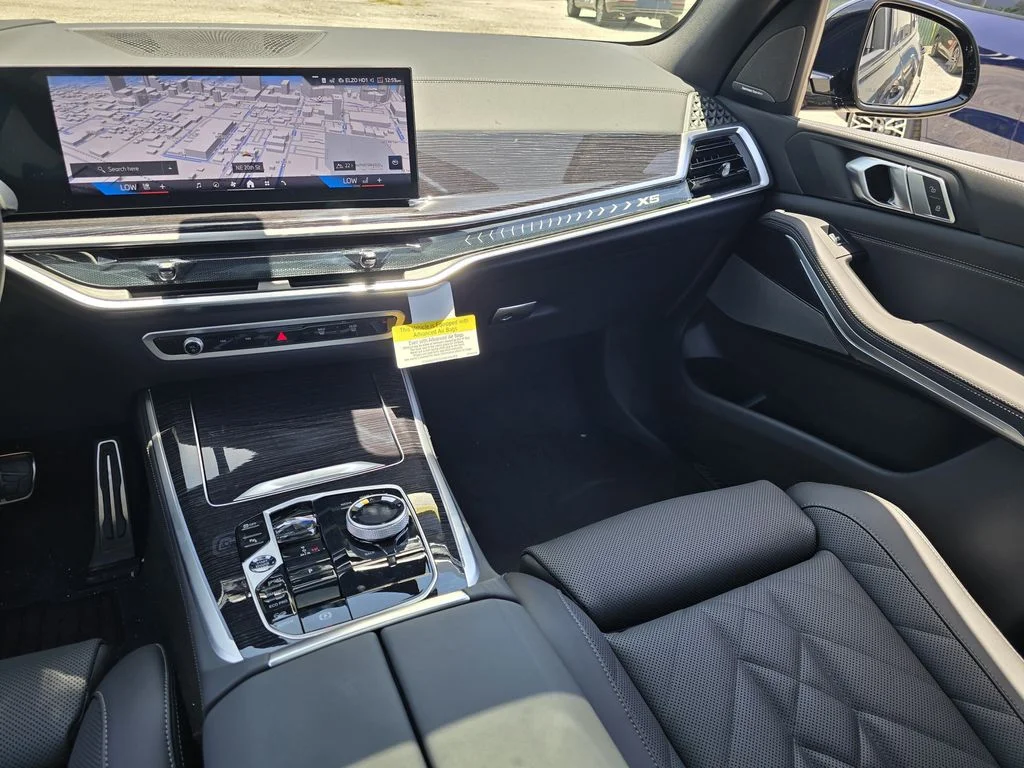 New 2026 Black BMW xDrive40i image 10