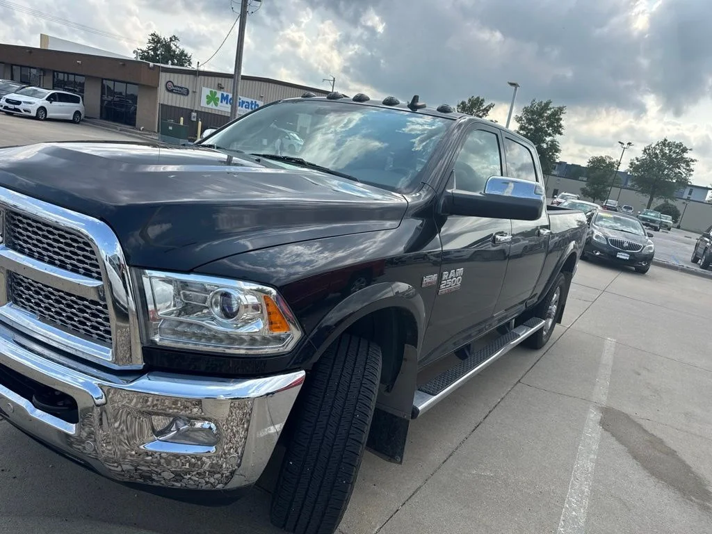 Used 2018 Black Ram Laramie image 2