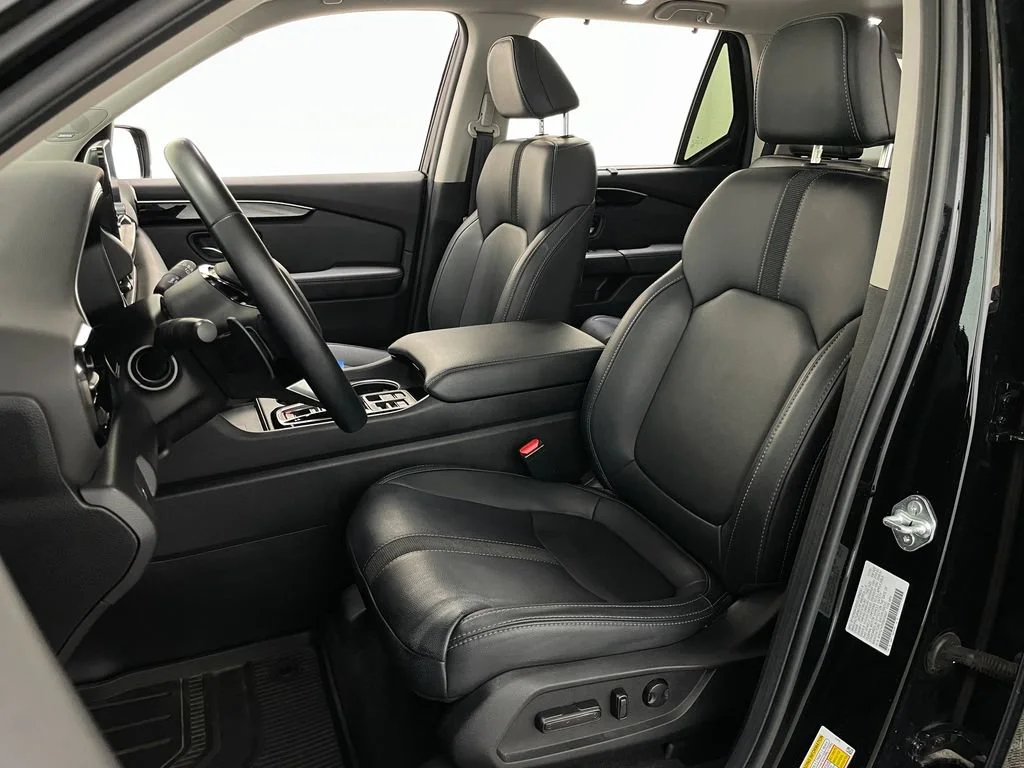 Used 2024 Black Honda Touring image 28