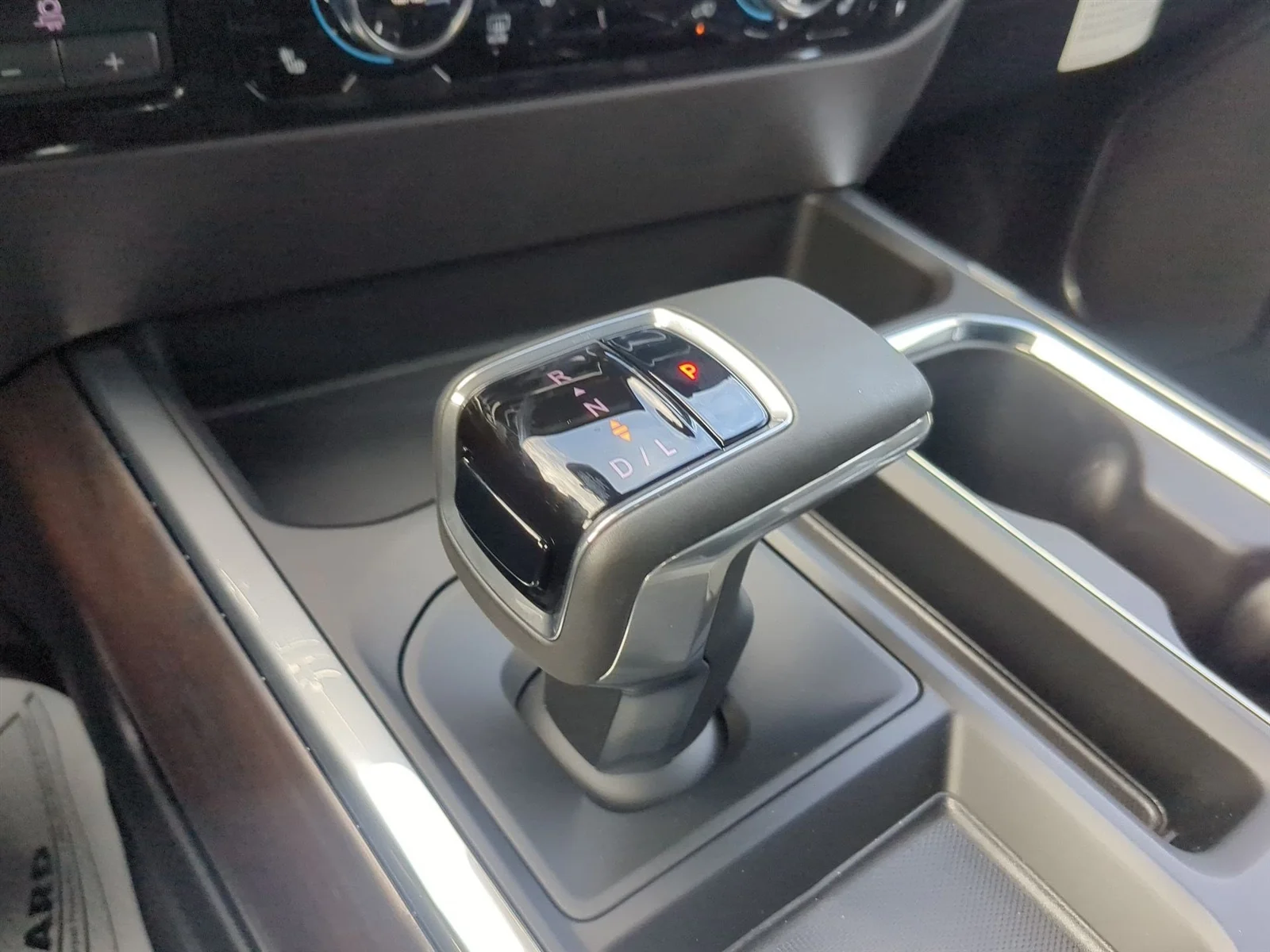 New 2026 Onyx Black GMC SLT image 40