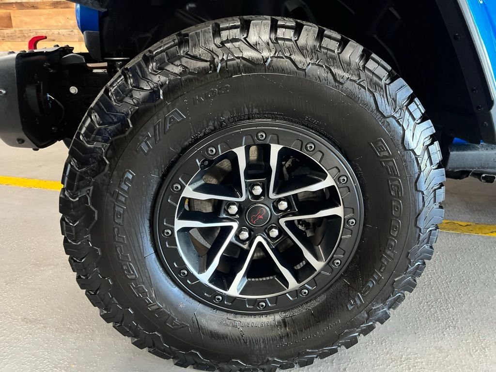 Used 2025 Blue Pearl Jeep Rubicon X image 5