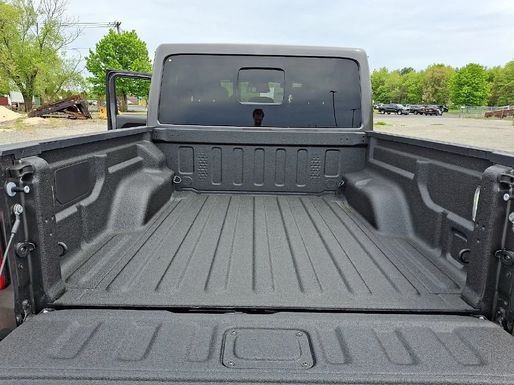 New 2026 Granite Crystal Metallic Clear-Coat Exterior Paint Jeep 85th Anniversary Edition image 21