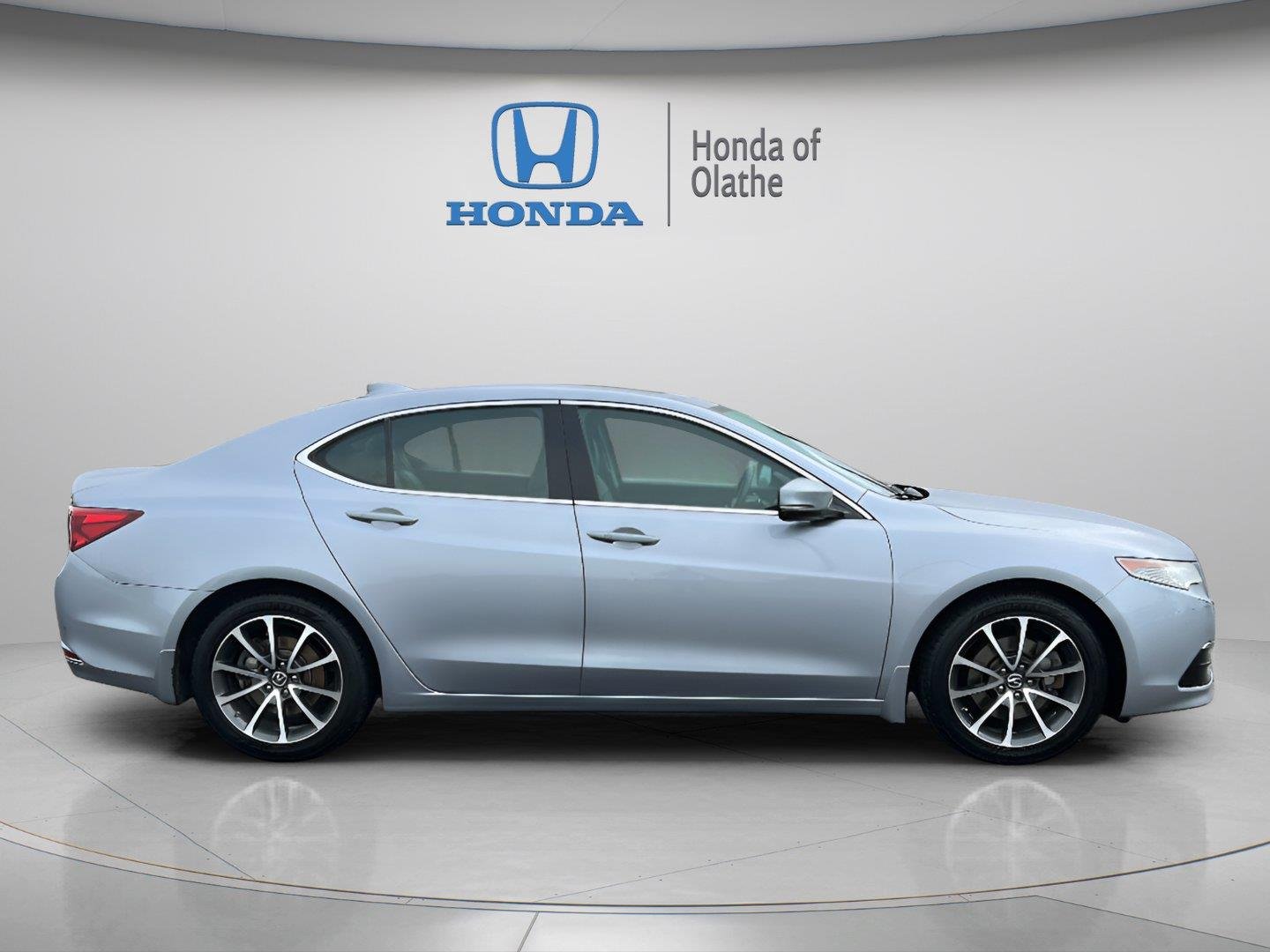 Used 2015 Acura TLX Base with VIN 19UUB2F39FA018414 for sale in Kansas City