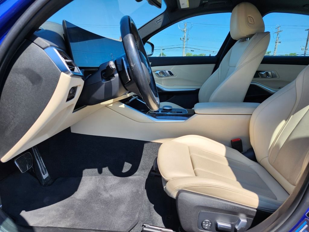 Used 2023 Blue BMW 330i xDrive image 17