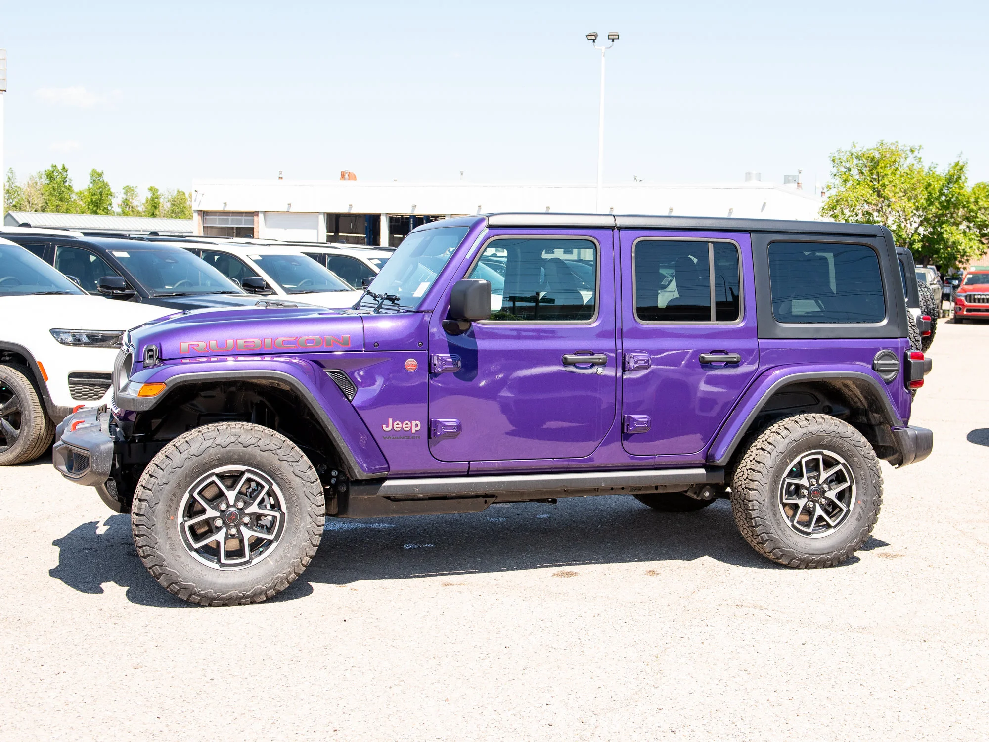 New 2026 reign Jeep Rubicon* 4 Door 4x4, Nappa Leather, Safety Group, Front/Rear Lockers image 2
