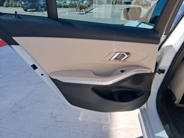Used 2024 White BMW 330i xDrive image 15