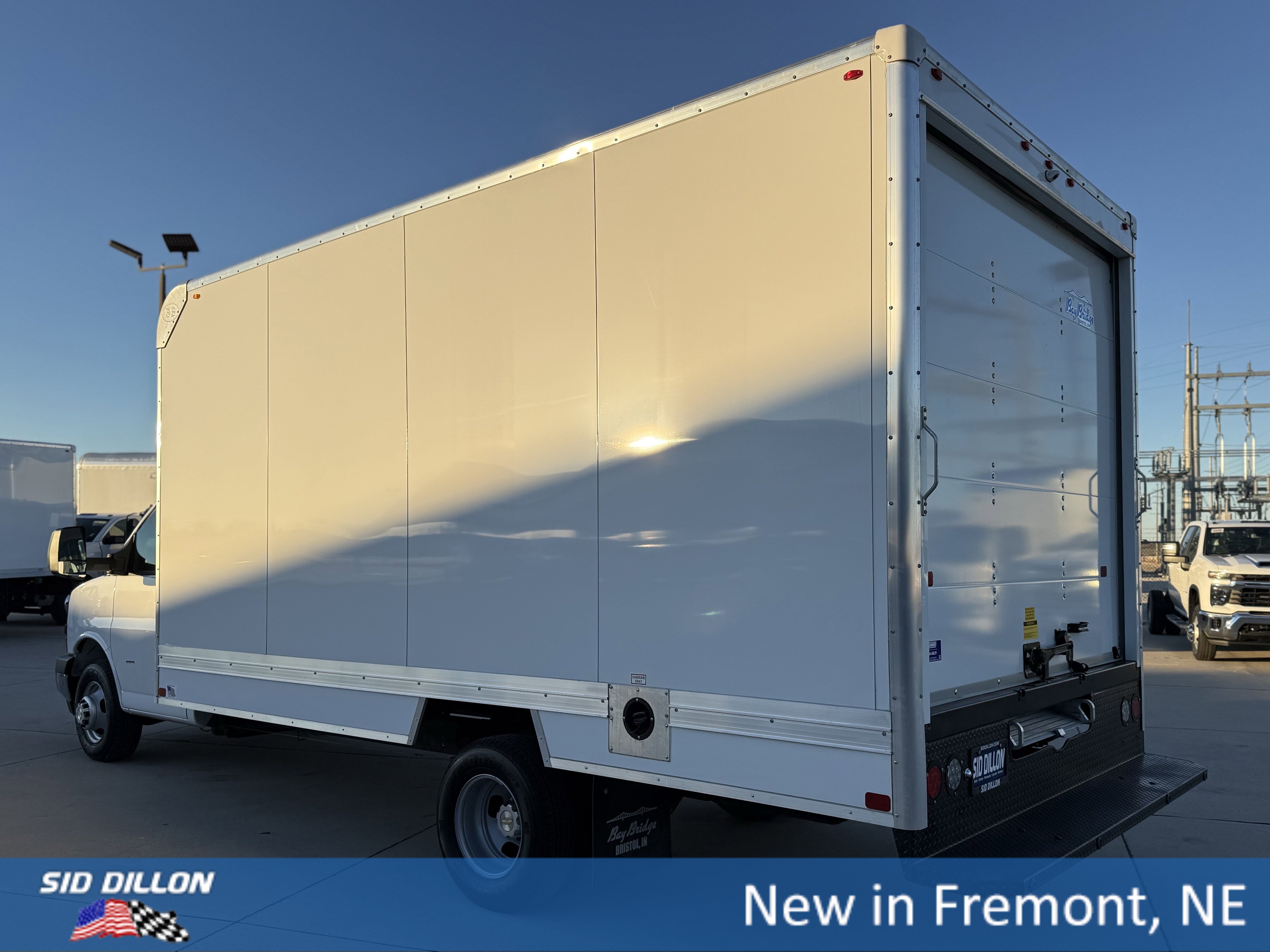 New 2025 Summit White Chevrolet Work Van image 16