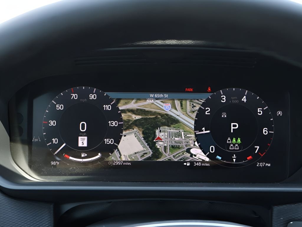 New 2026 Fuji White Land Rover Dynamic SE image 31