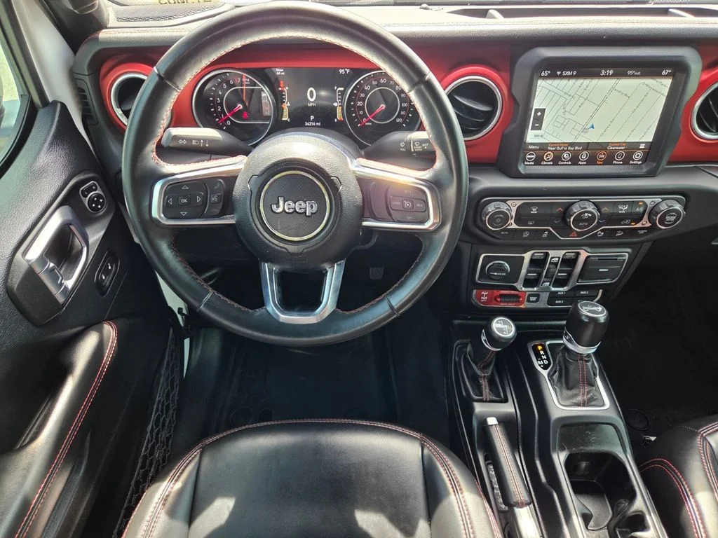 Used 2018 White Jeep Unlimited Rubicon image 19
