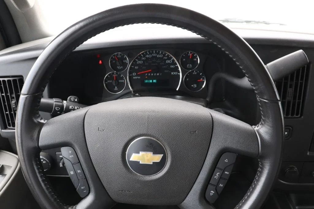 Used 2022 Summit White Chevrolet Work Van image 18