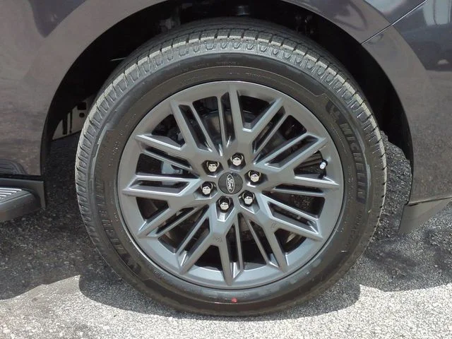 New 2026 Dark Matter Gray Metallic Ford Platinum® image 11