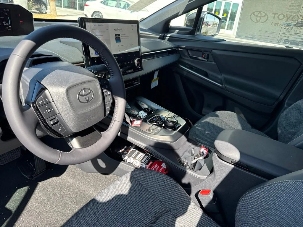 2026 Toyota bZ XLE - Photo 9