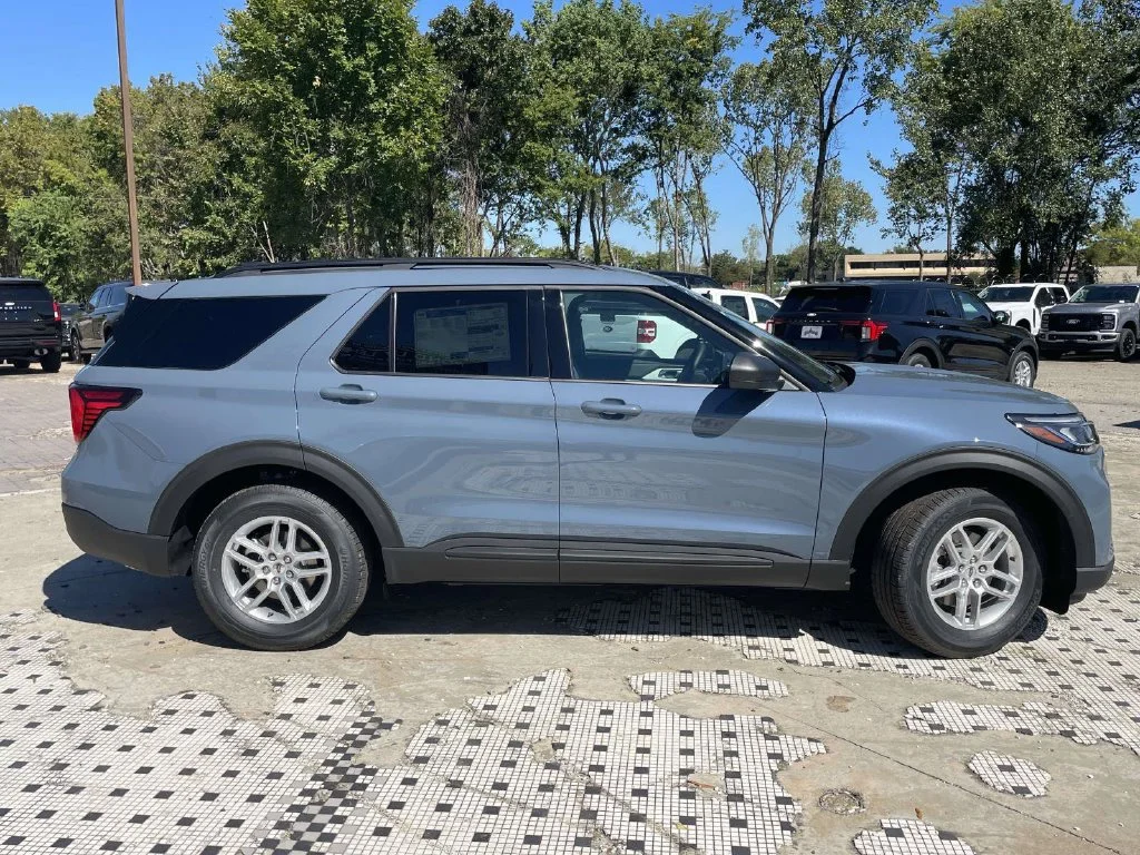 New 2027 Blue Ford Active image 2