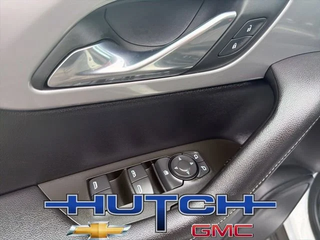 Used 2025 Summit White Chevrolet 2LT image 20